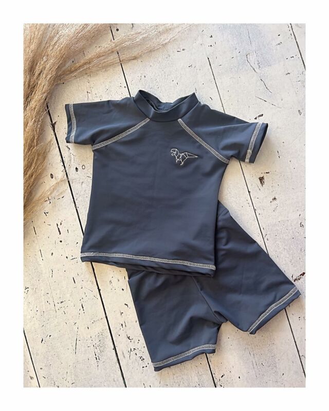 Our Boys Swimwear collection orders are open until 9 Dec!
—
Available in 
Charcoal
Black
Light grey
Navy
—
Only R240.00 !